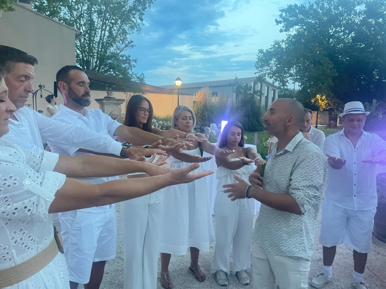 Tonio Hypnose — hypnose en extérieur, soirée privée PACA